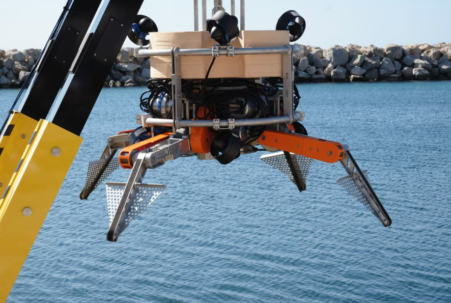 Dive into the Deep: How a Tiny Robot is Cleaning Up the Ocean's Trash